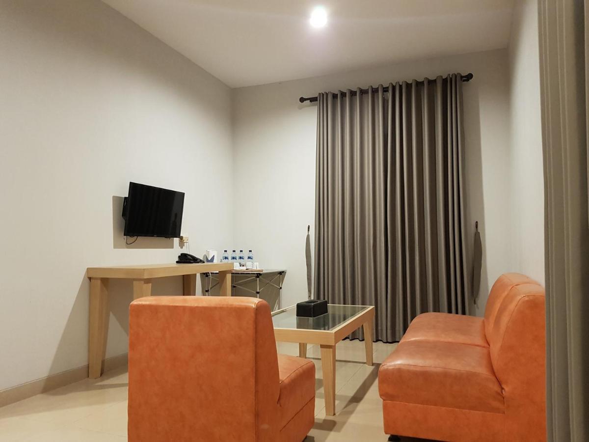 Resor New Mountain Springs & 3*